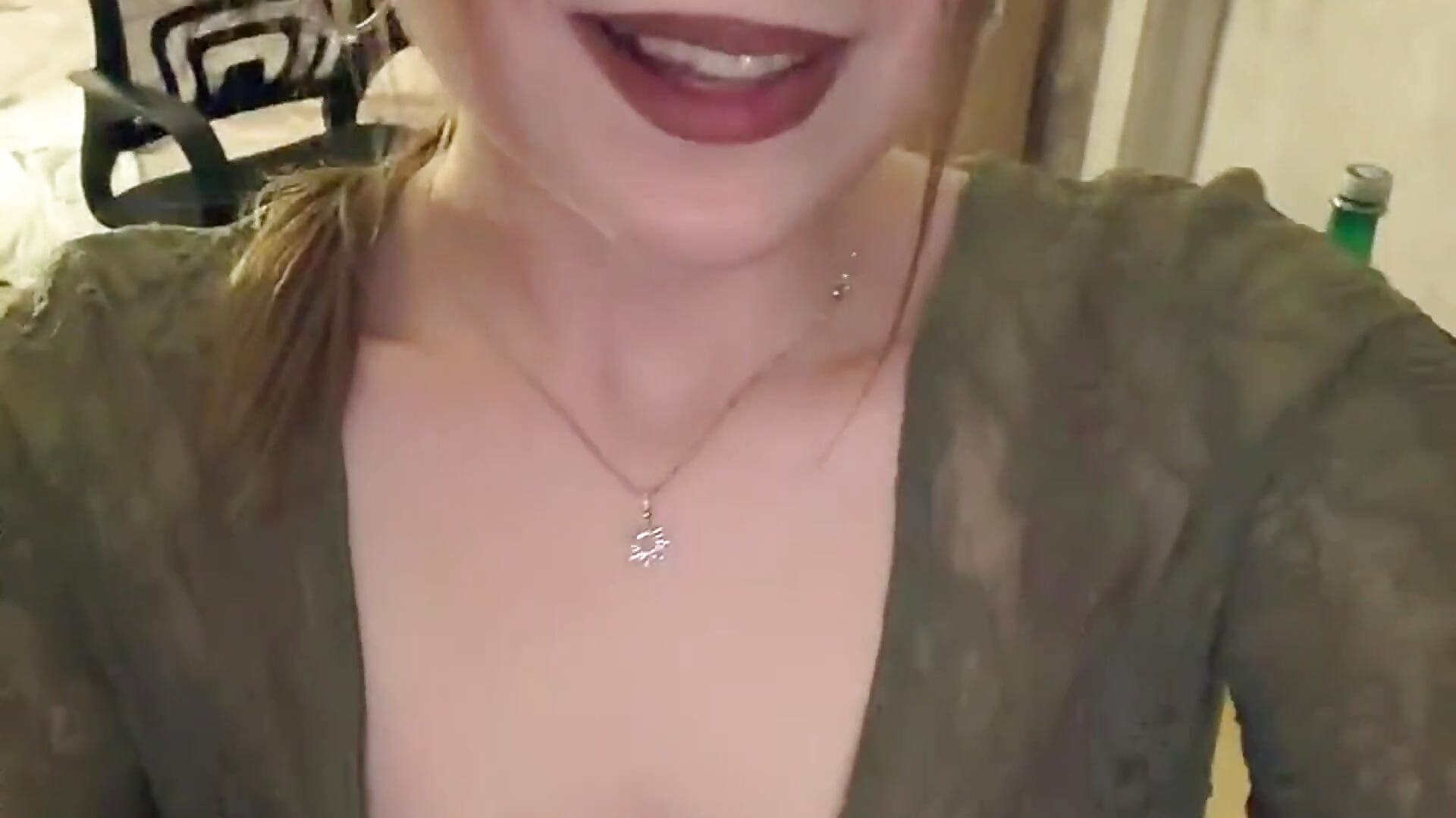 Some moods need no explanation 🌙 - video by JoanaOrehek cam model