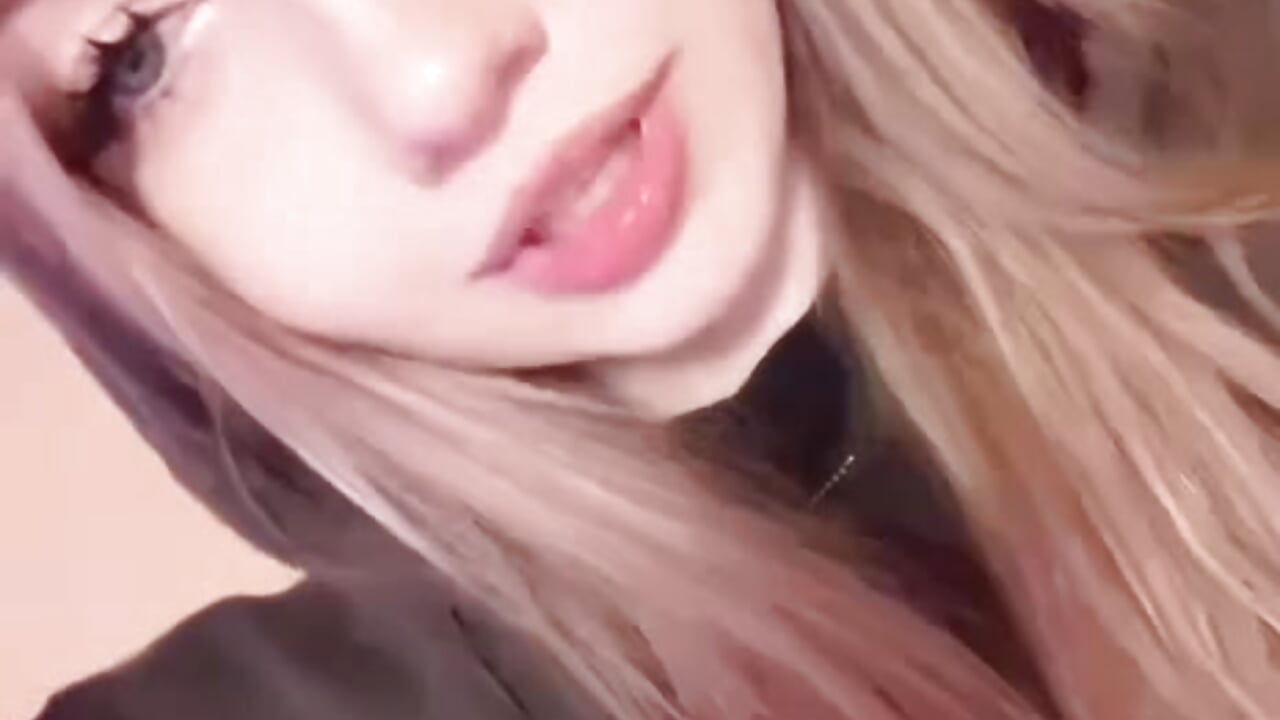 It's me - video by NathalieMcritchie cam model