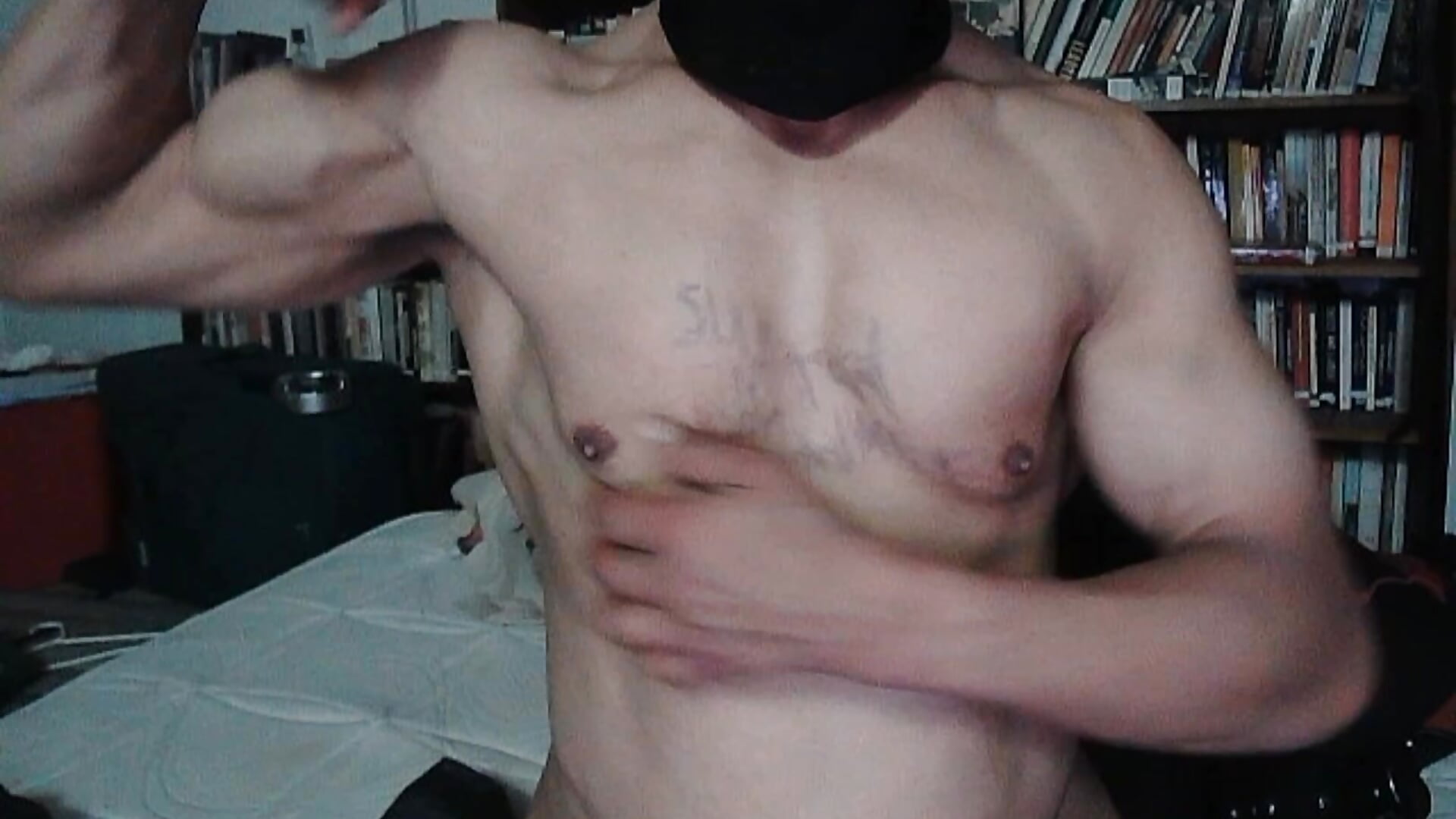 Muscle Movie on 10-26-26 at 1,47 AM - clip cu Acacias2027 model videochat