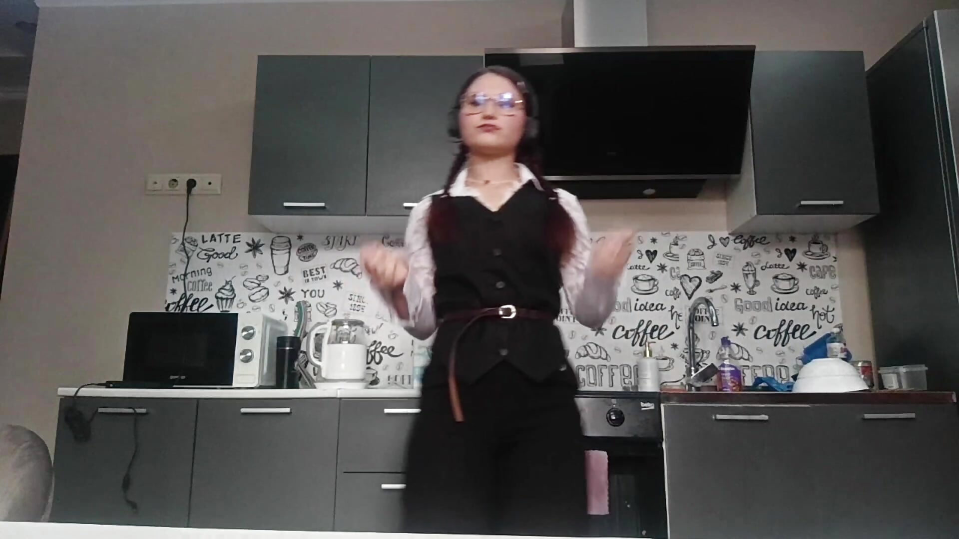 1 - video by MindaBrodnicki cam model