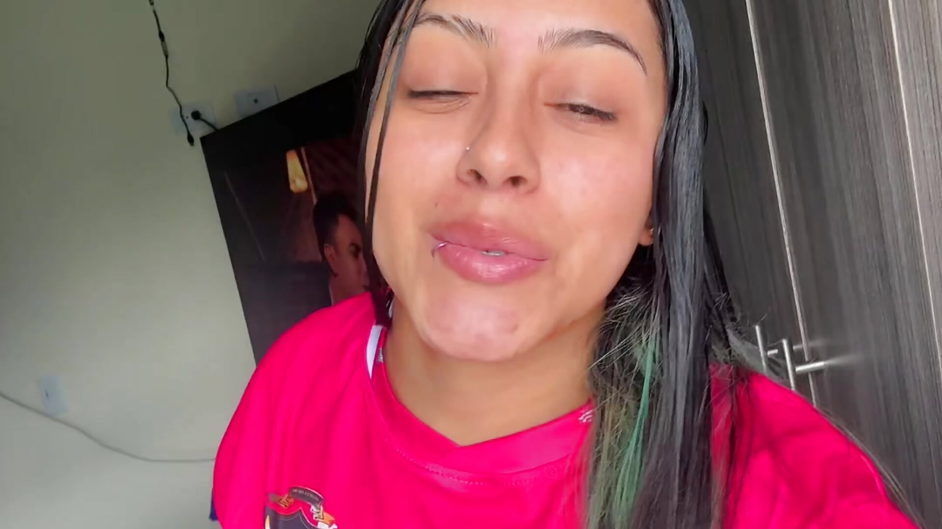 4da269af96df47bbbb3dd4c3d8b62513 - video oleh Ssasha_ross