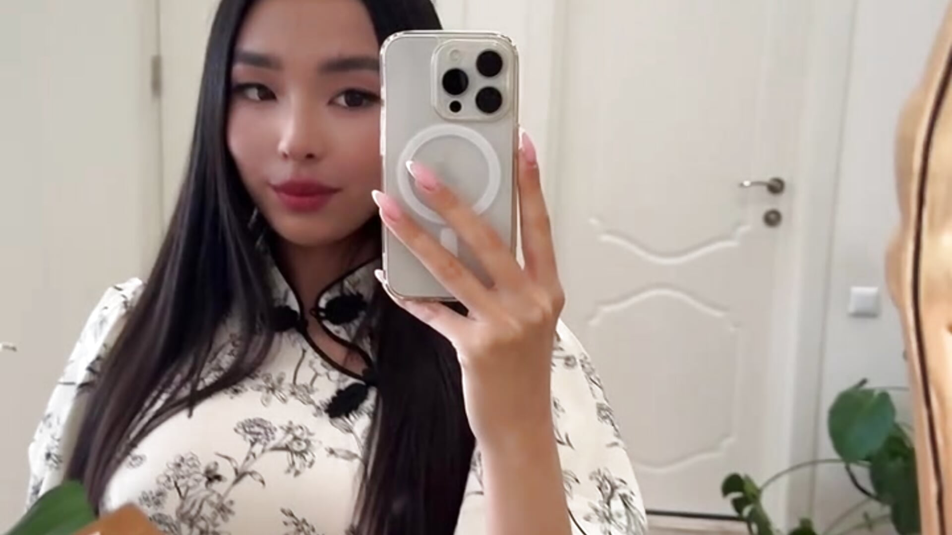 Me! - Ju_Jinn adlı kamera modelinin videosu