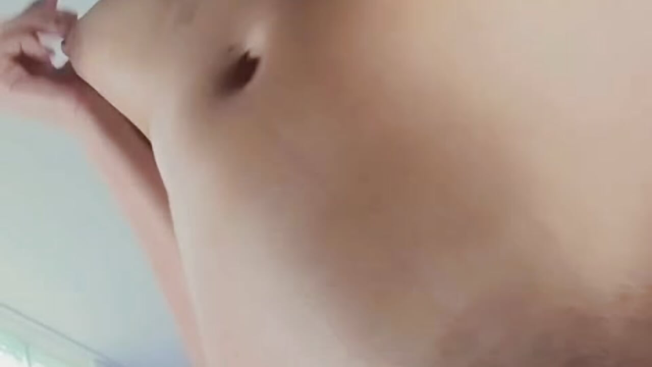 My body for you 🤫－カメラキャストのevy_cherryの動画