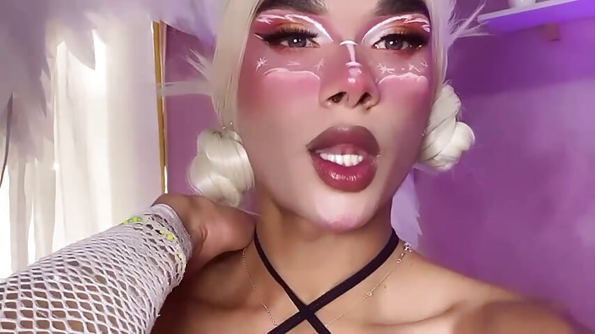 I am extremely beautiful.🌸 - video by shuruk_sarahis cam model