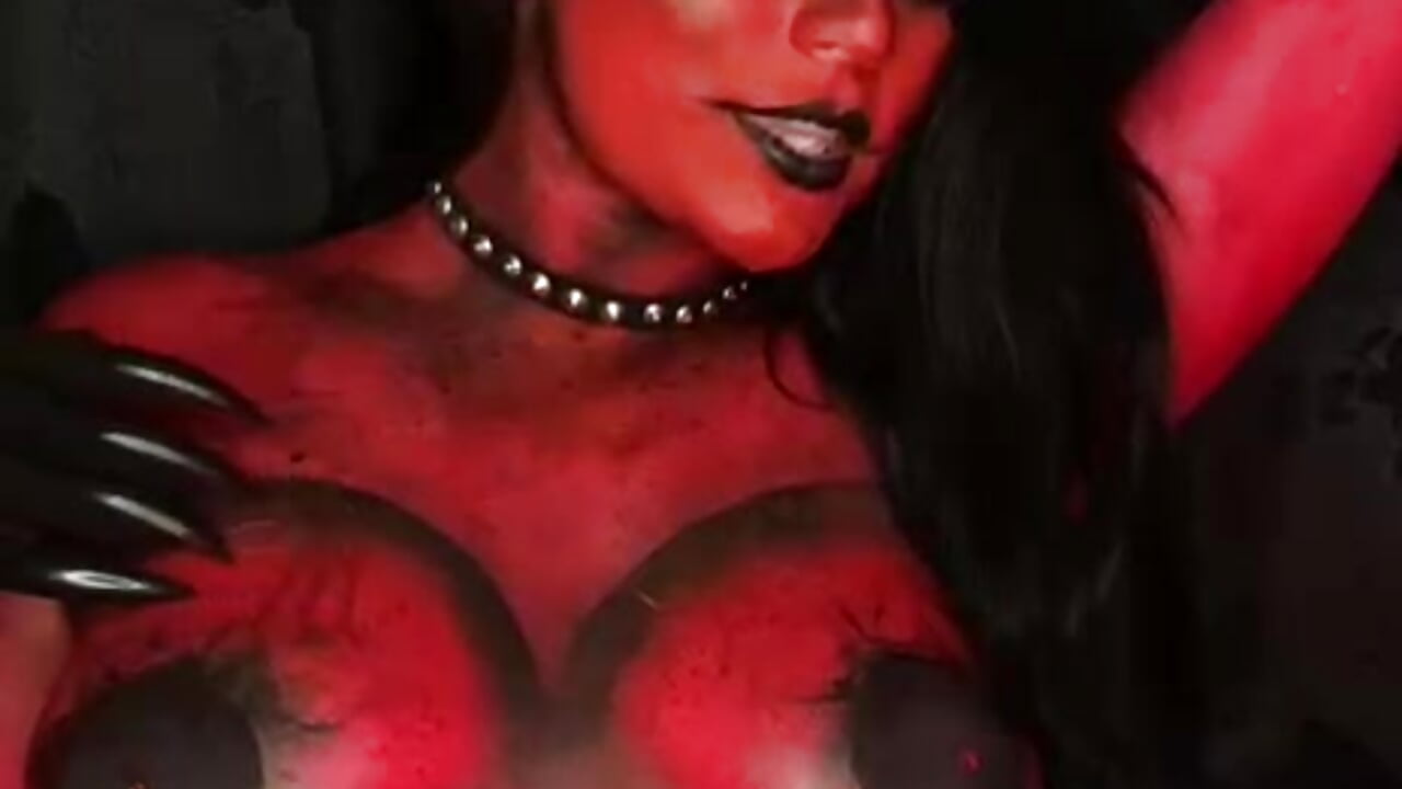 SEX DEVOL - 視頻來源： Valery__James
