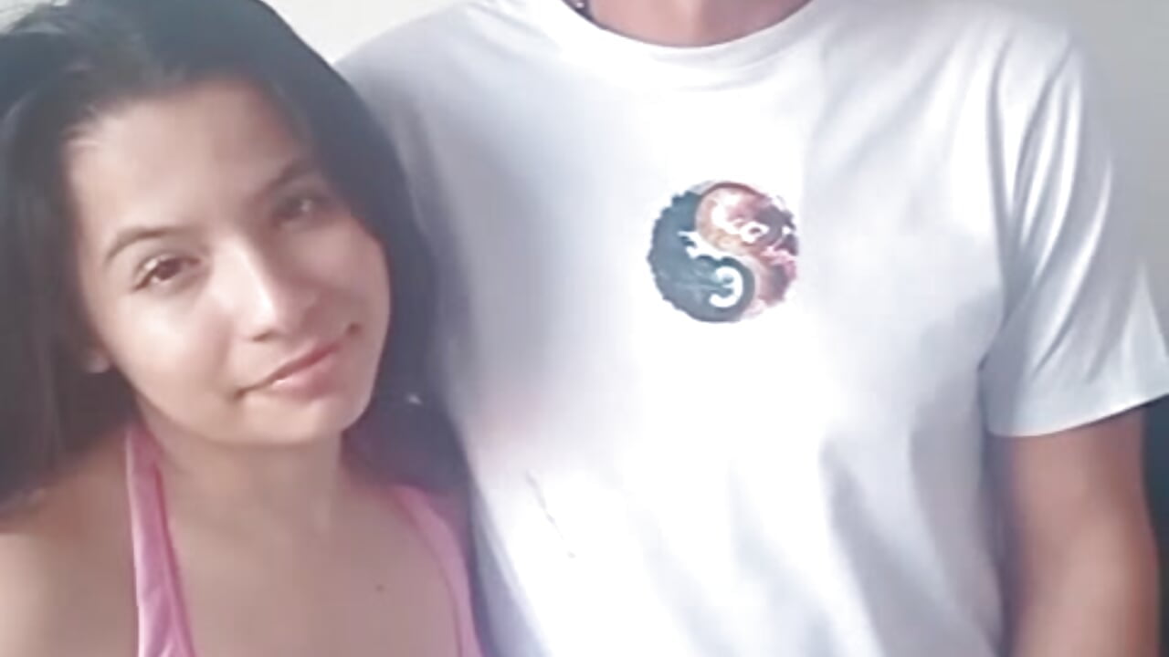 Samy– hot_little_addict kameramodell videója