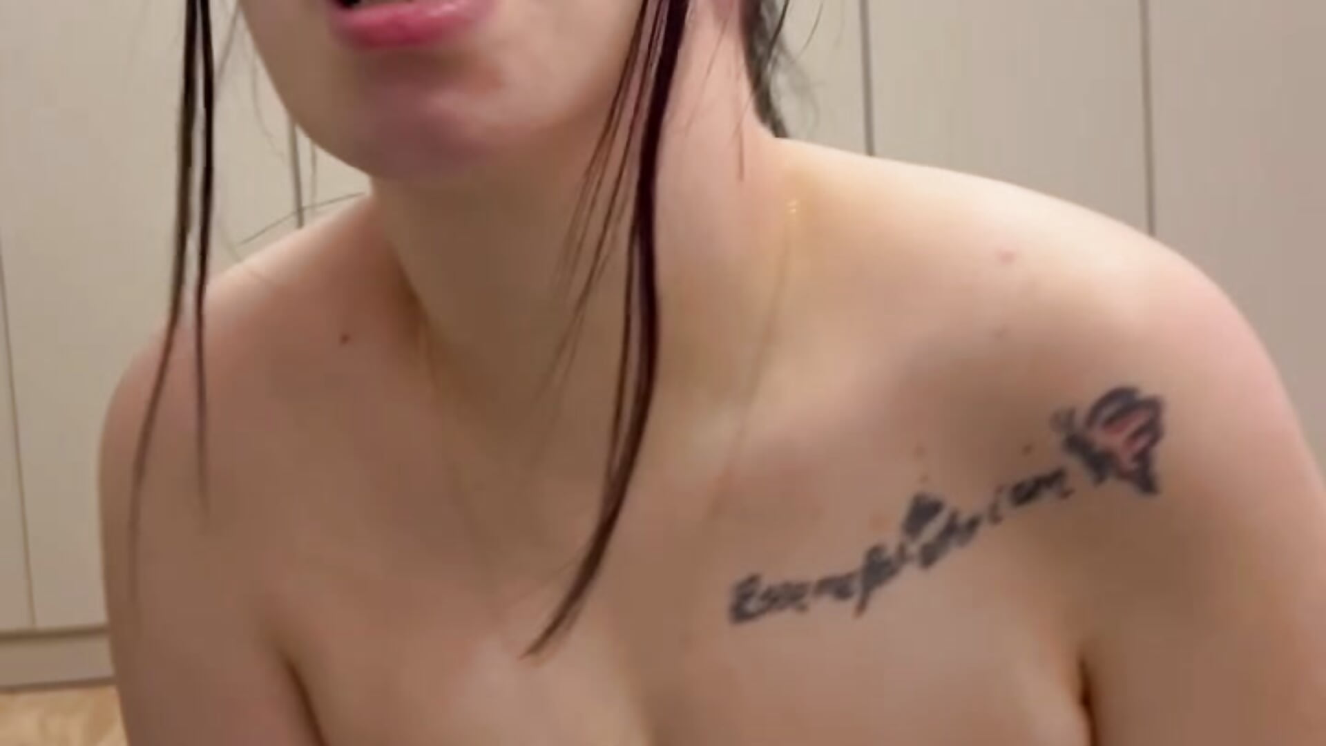 A little sexy, a little filthy, and absolutely unforgettable. 😈– LunaRavelle kameramodell videója