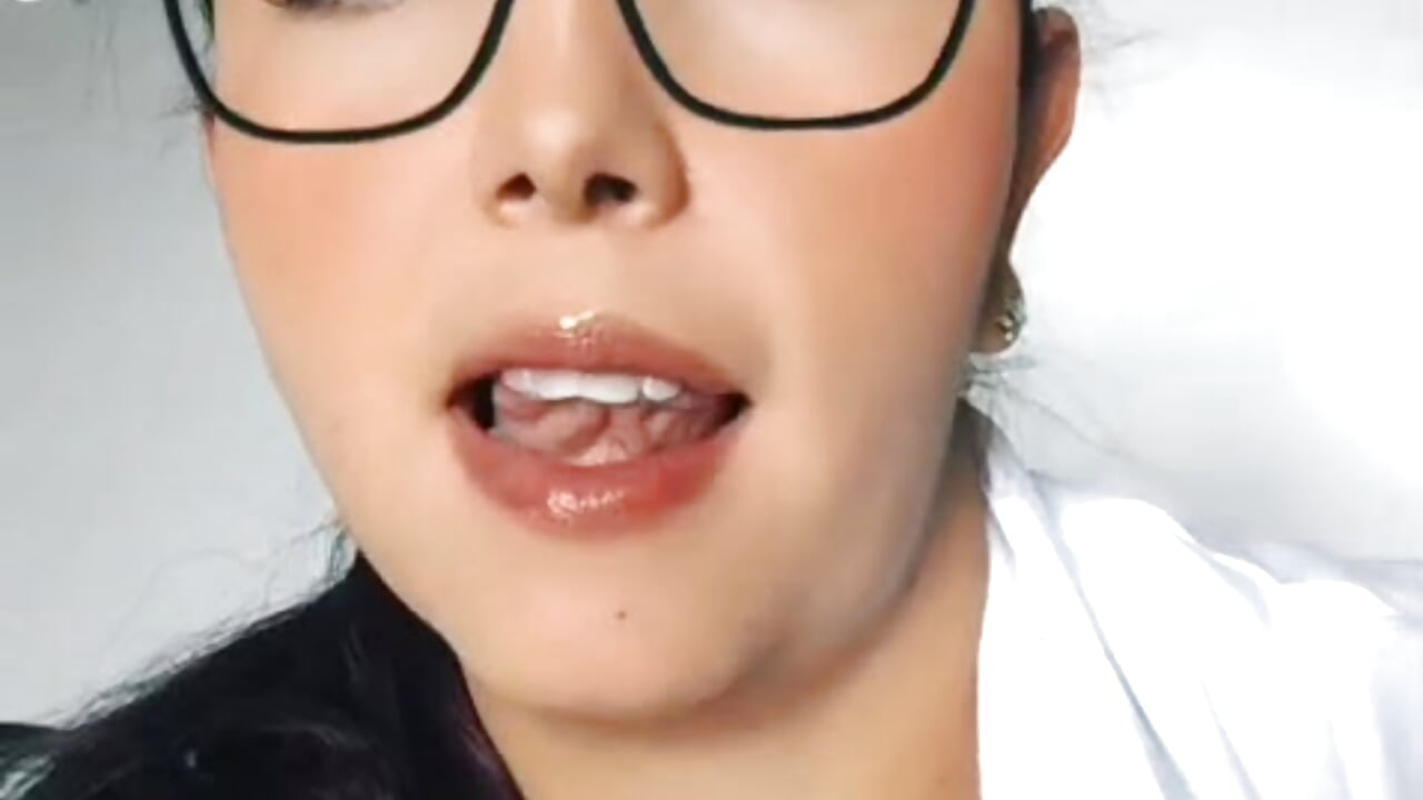 welcome❤– TamaraCliinton kameramodell videója
