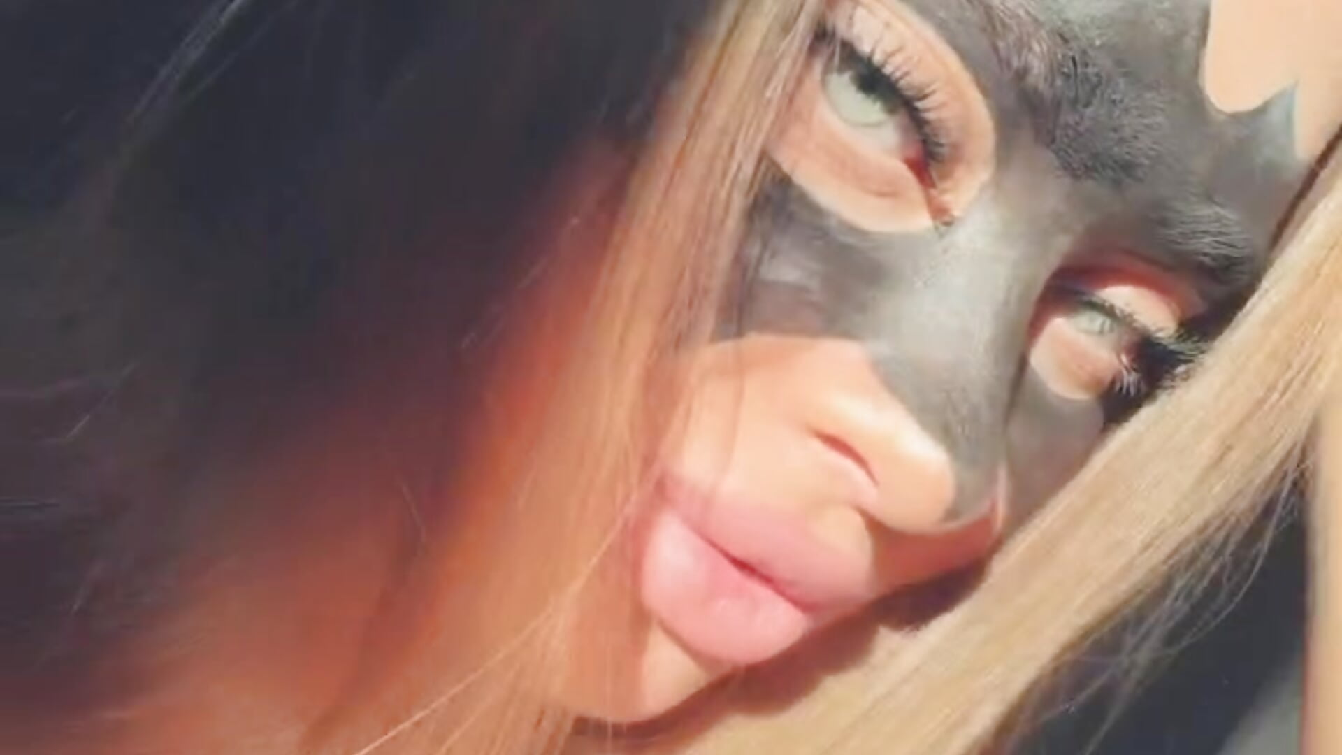Boo! It's Batgirl 🦇 – video od ArielleVox