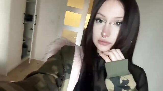 meow - video by ShannaStrei cam model