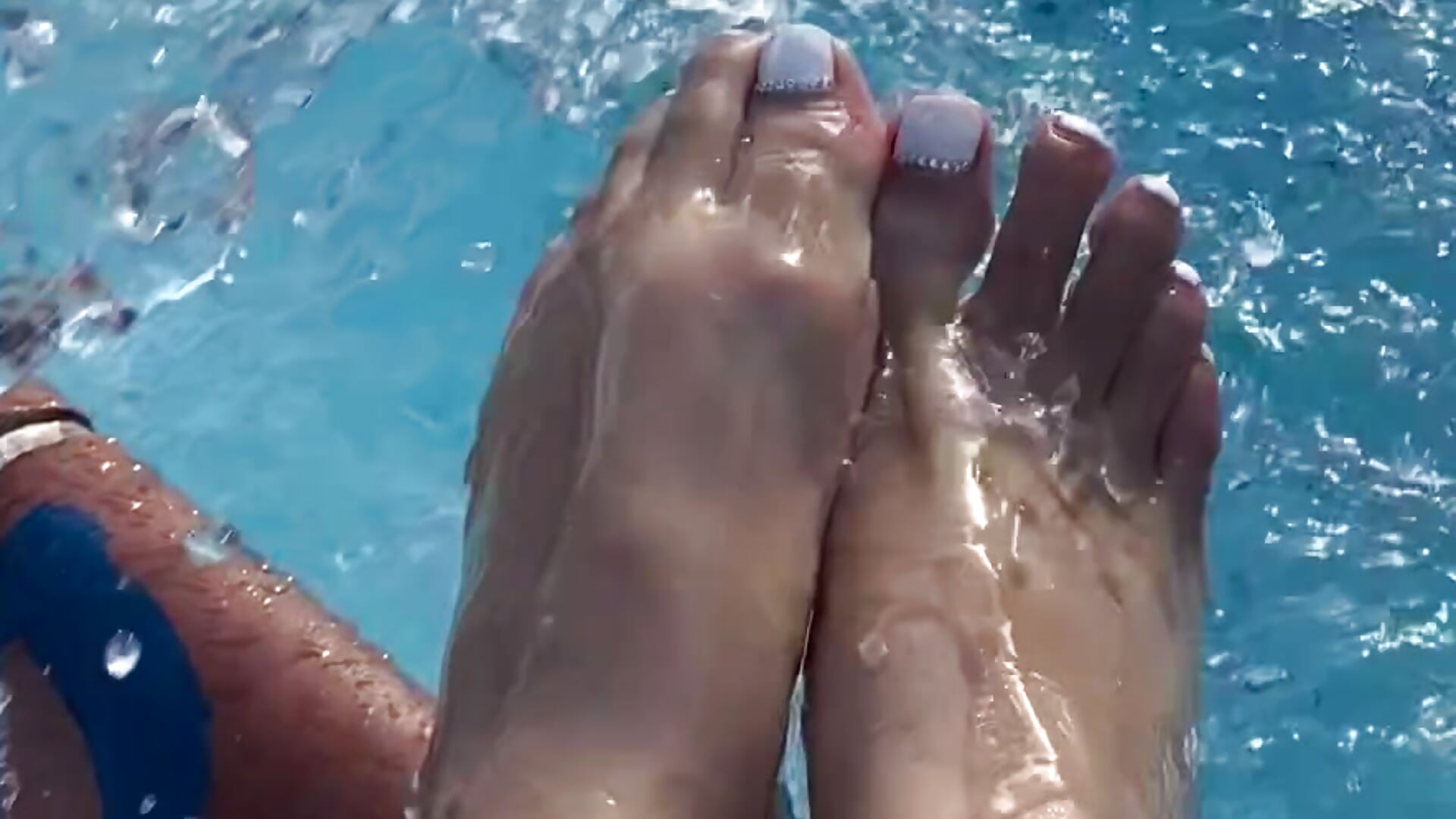 💦👣– Karim_nieto kameramodell videója
