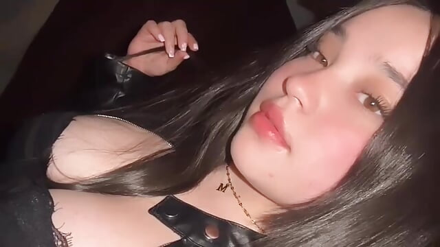 💋 - video by Juliieth_Caandy cam model