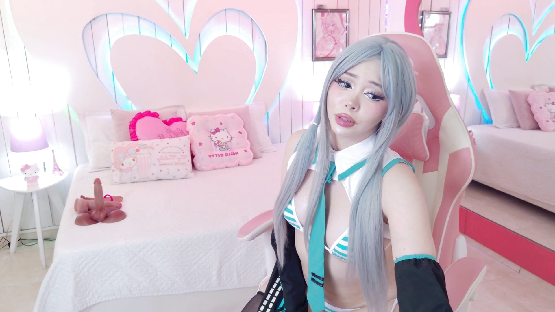 Miku - video van royaledoll