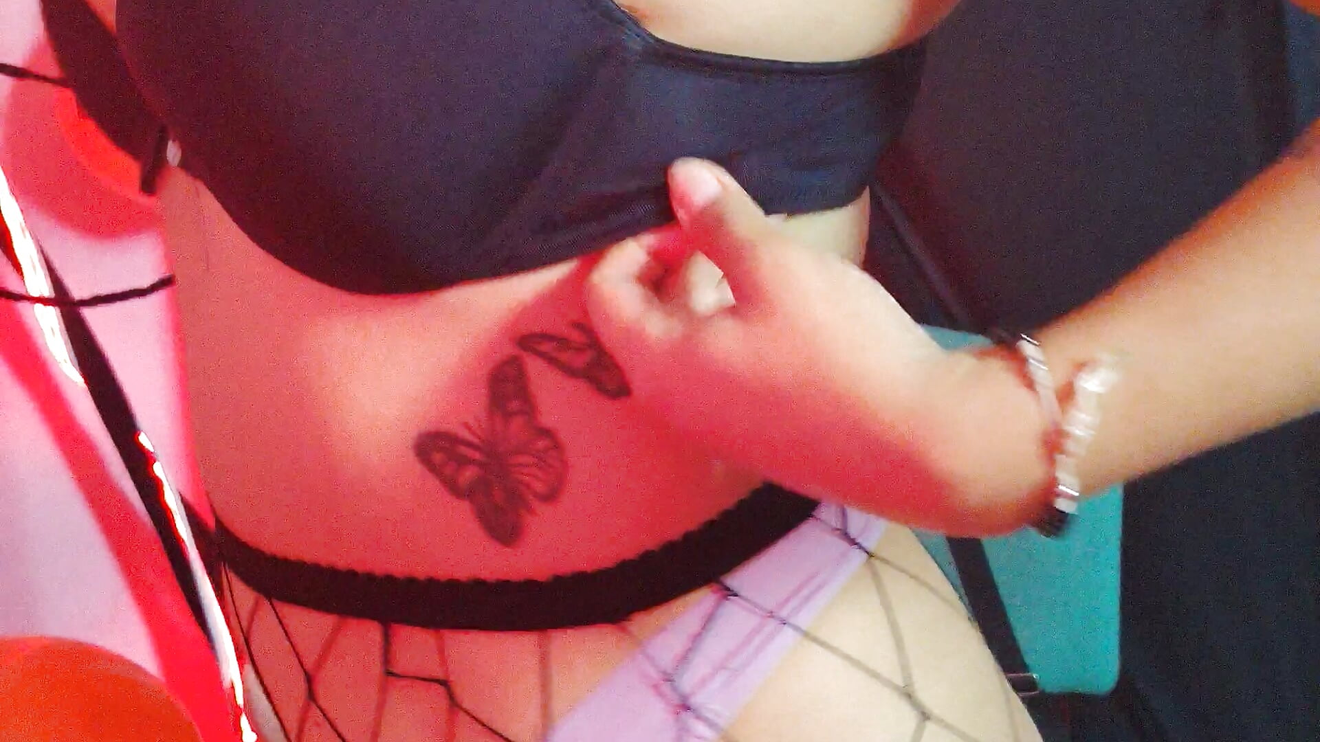 my tattos - curlyblondeX333 kullanıcısının videosu