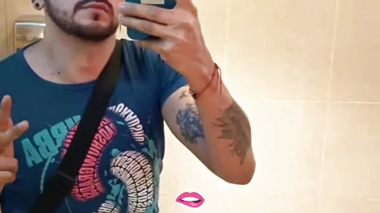 010a645b58114680d00785f6993e2cc6 - Video von Tommyrolito