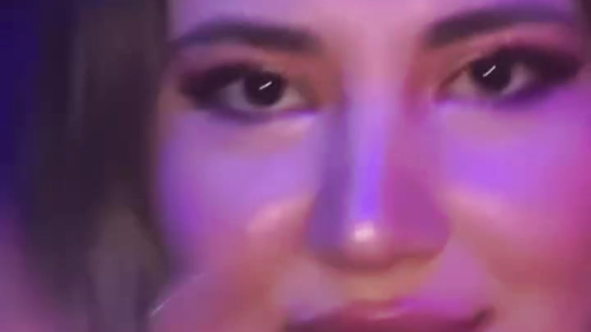 Look at me - video của AnyaUlan
