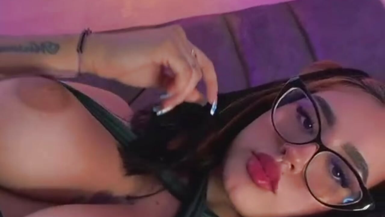 Are you ready to meet us at 3? 🔥🥵 - video by EmmaBlacke