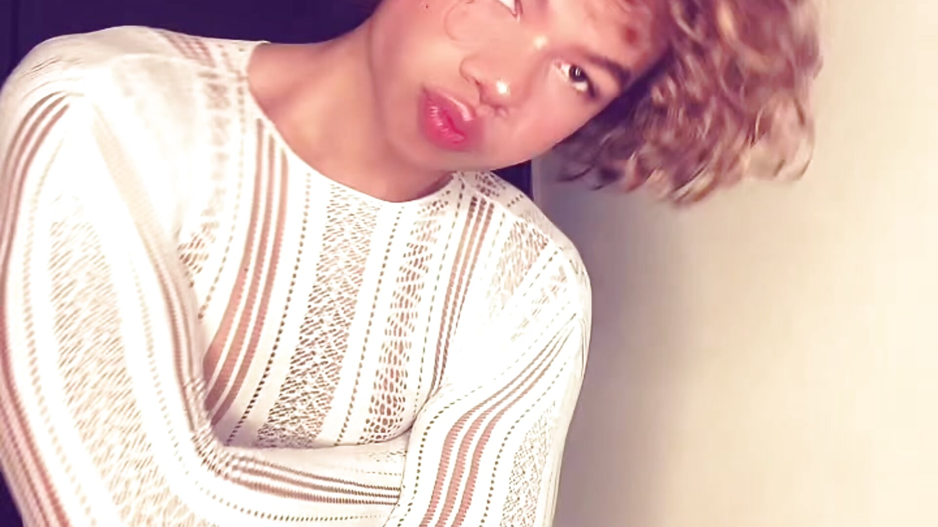 FEELING ME - video by KyleGoldie cam model