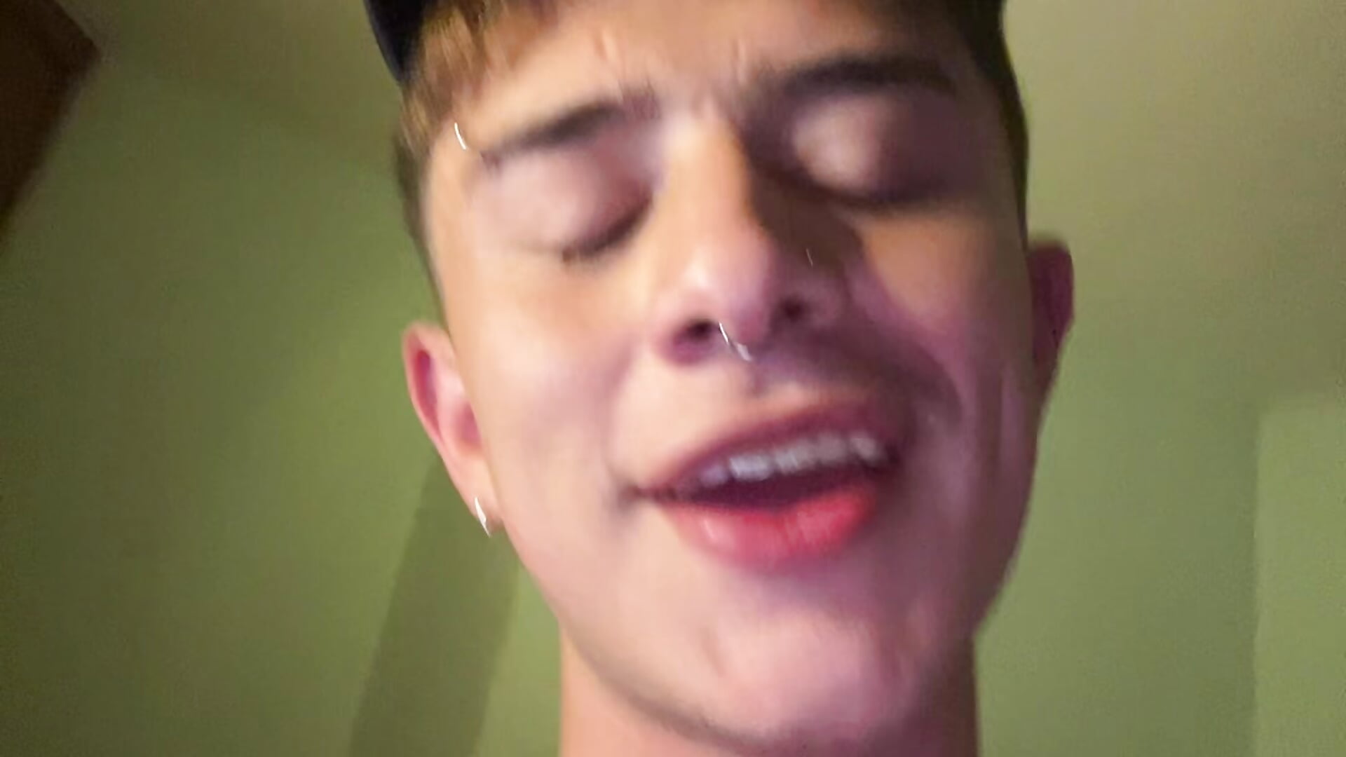its me hahaa - video của AdanCross_