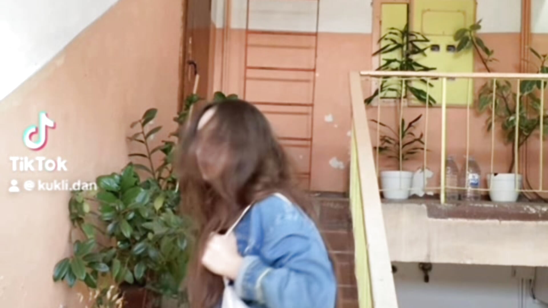 UwU - video by CharmainFandrich cam model