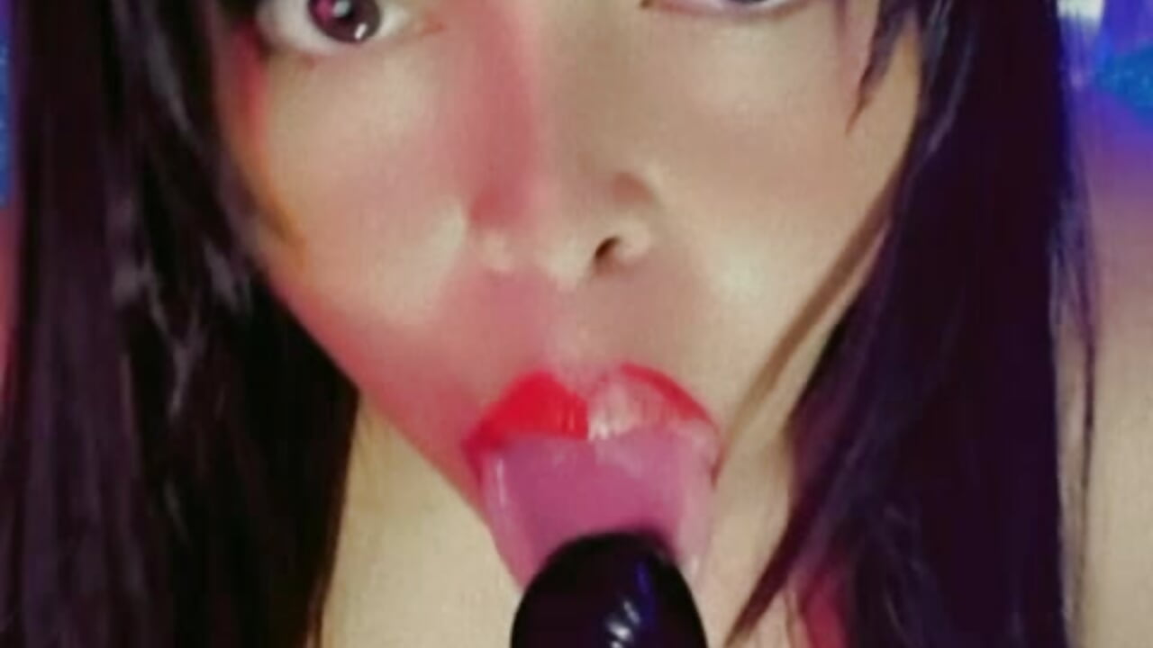 Suck black cock - video by Honey_Lucy1 cam model