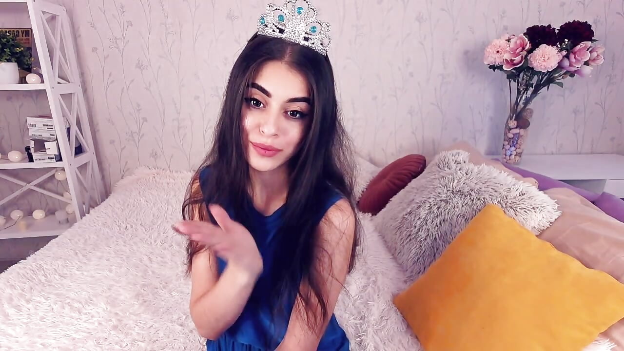 Hello! *Your Queen* - відео від вебкаммоделі GoldBabyS