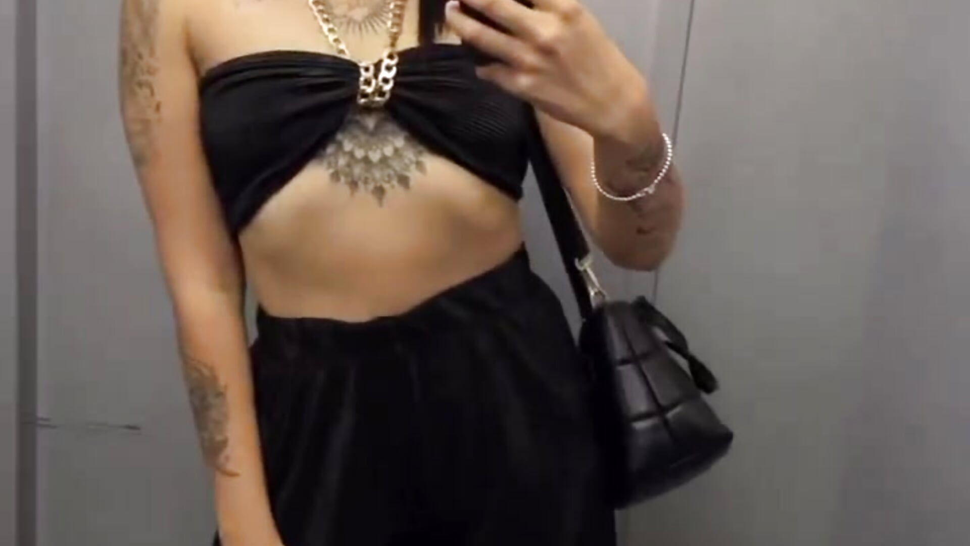 xoxxo - video by Fallengangel cam model