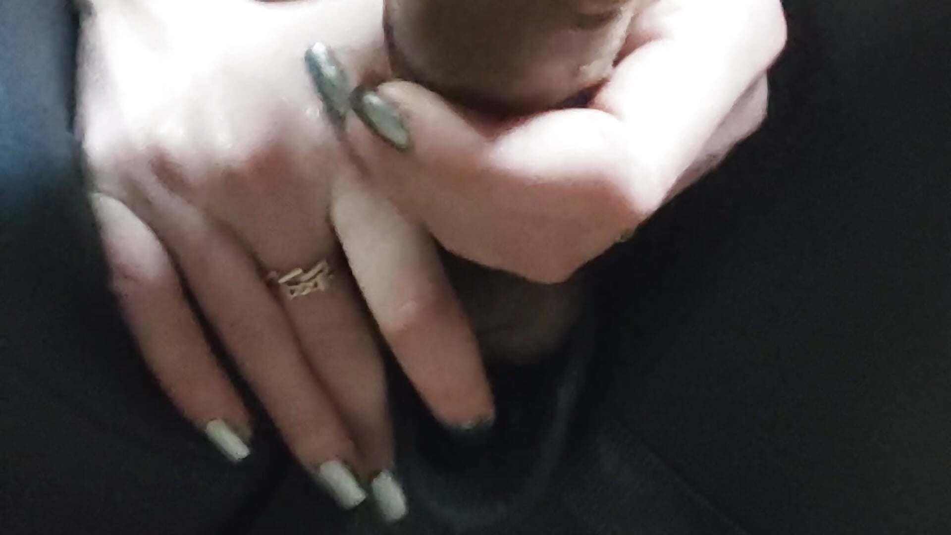 feet/strapon/spit for losers