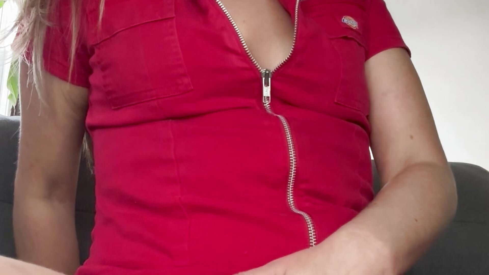 Female Mechanic Fantasy Dirty Talk - video by MiraKisss cam model