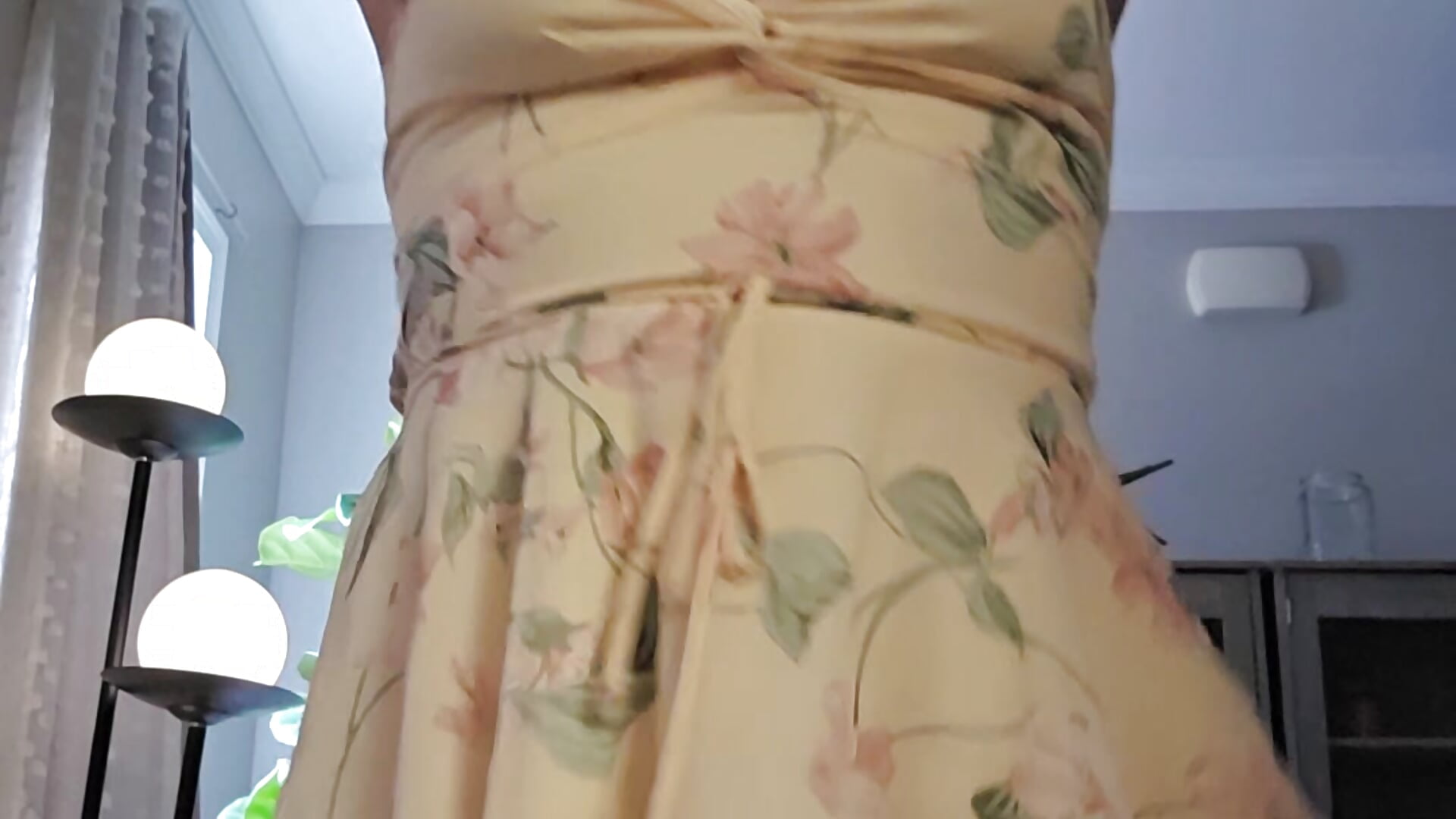 Exclusive 420 Gift 🎁 - video by MiraKisss cam model