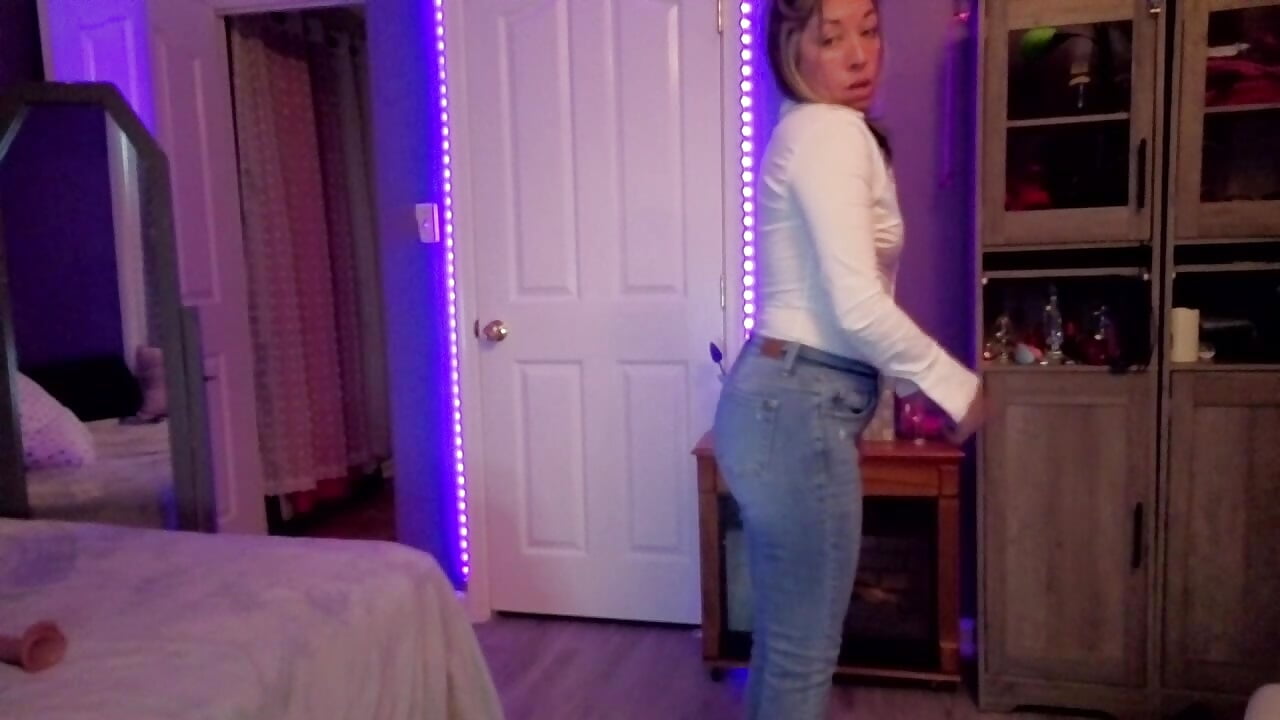 Demin Demin Demin - vidéo du modèle de showcams MiraKisss