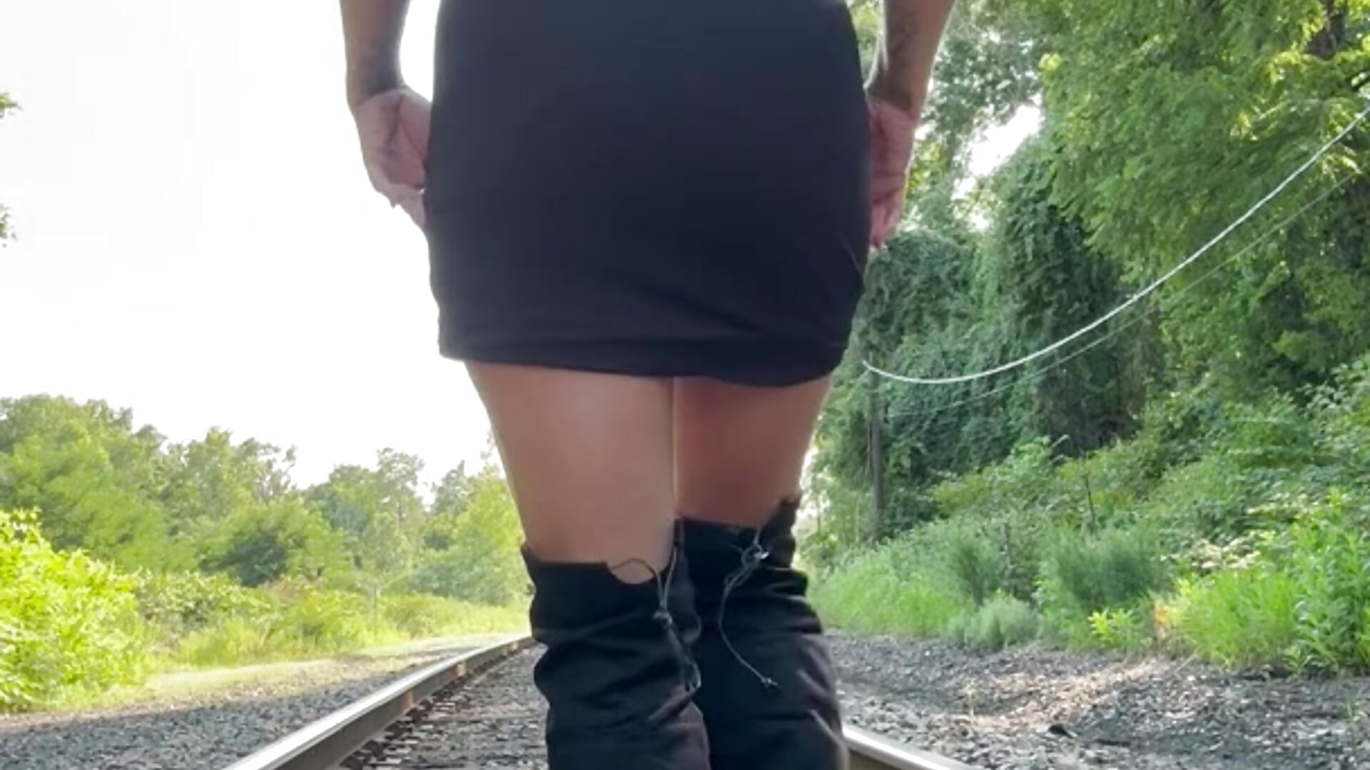 💣Track Track Pussy Play&💦 - video by MiraKisss cam model