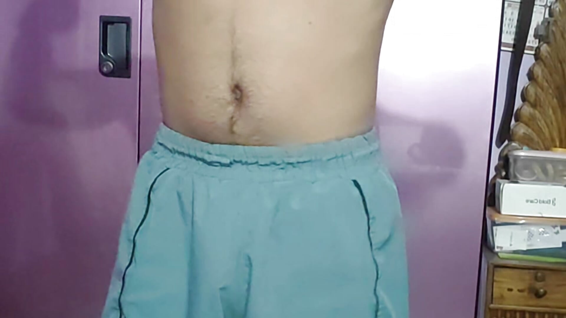 Full body showing 🔥 - video by Seenuroy463 cam model