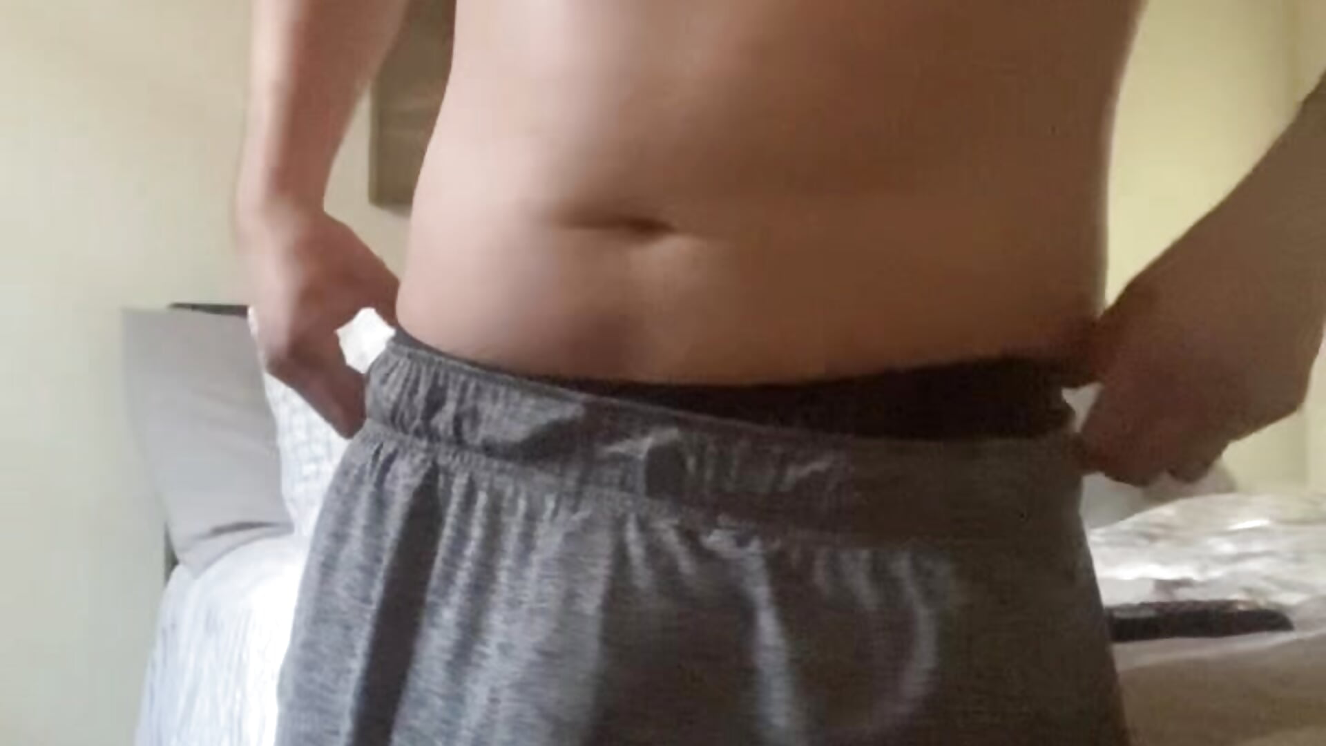 Drhungrx Sneak Peak - video by DRHUNGRX cam model