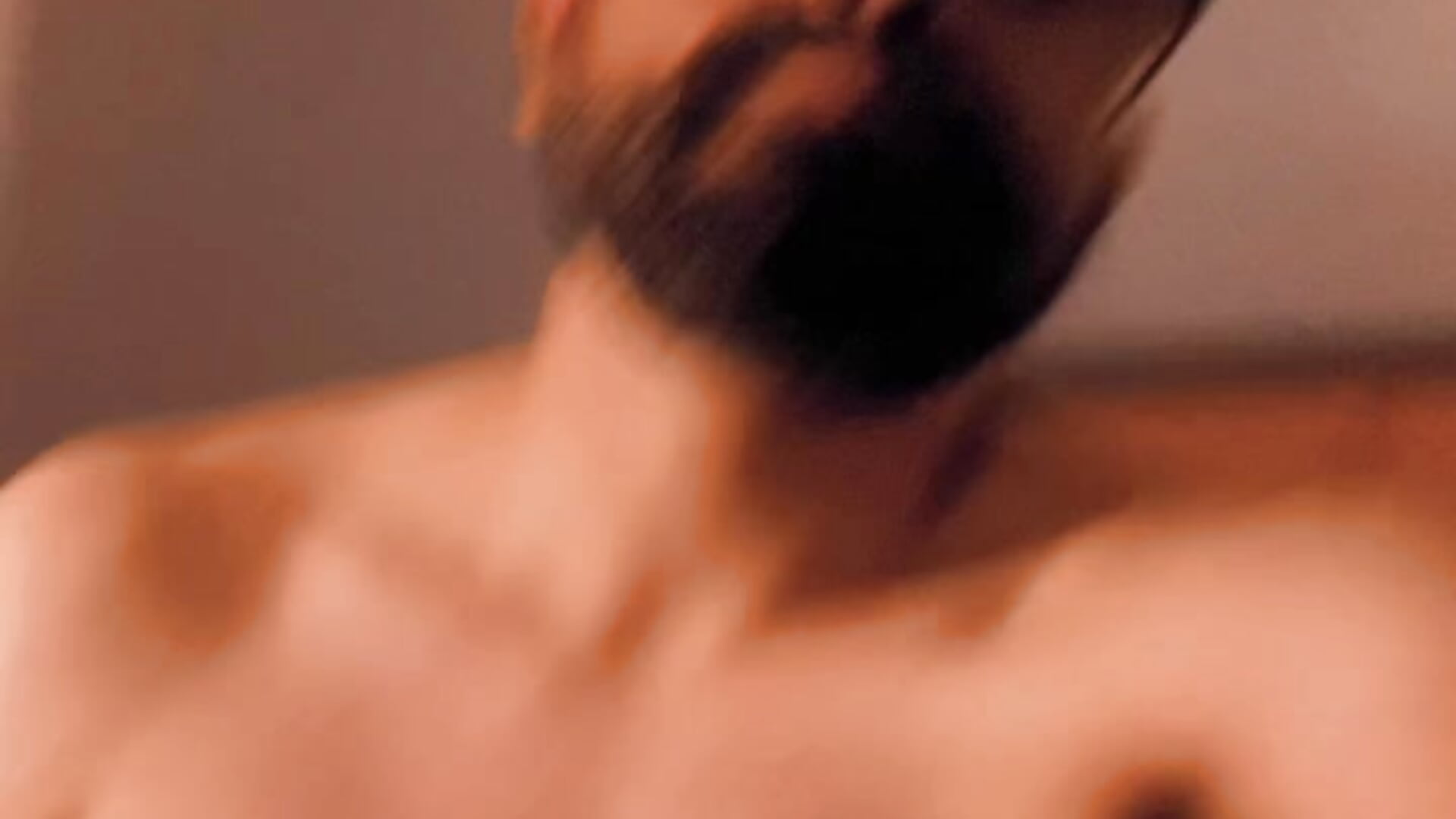 1000019737 - video by DRHUNGRX cam model