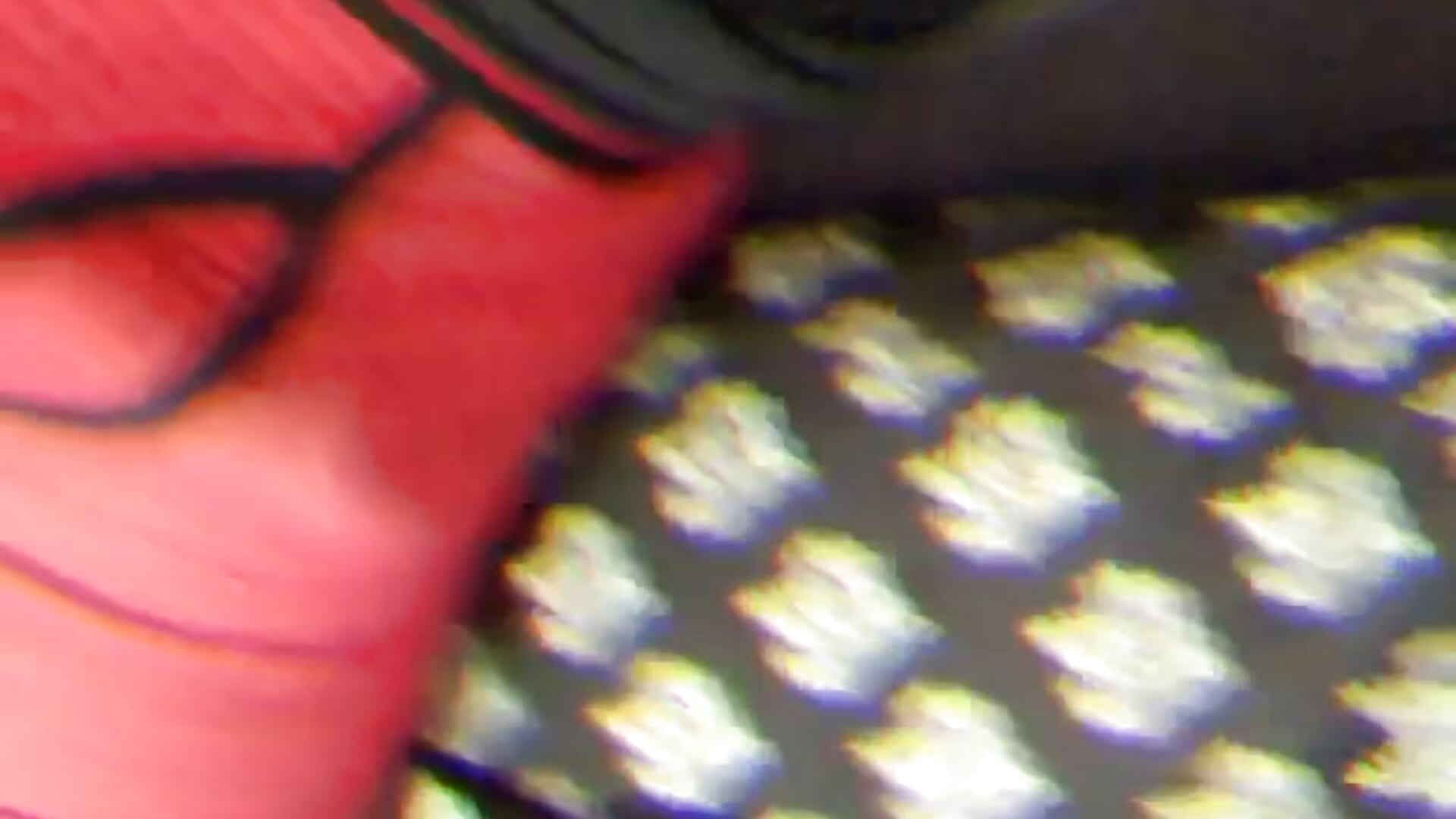 Red - video by iBreakHeartz cam model