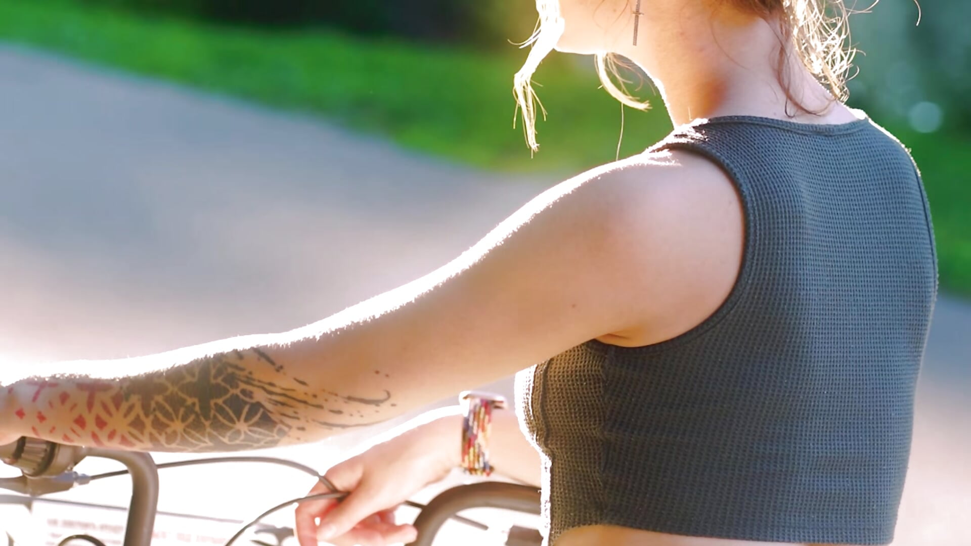 Cycling 🚴♂️ - vídeo de la modelo de cam Oopsfoxy