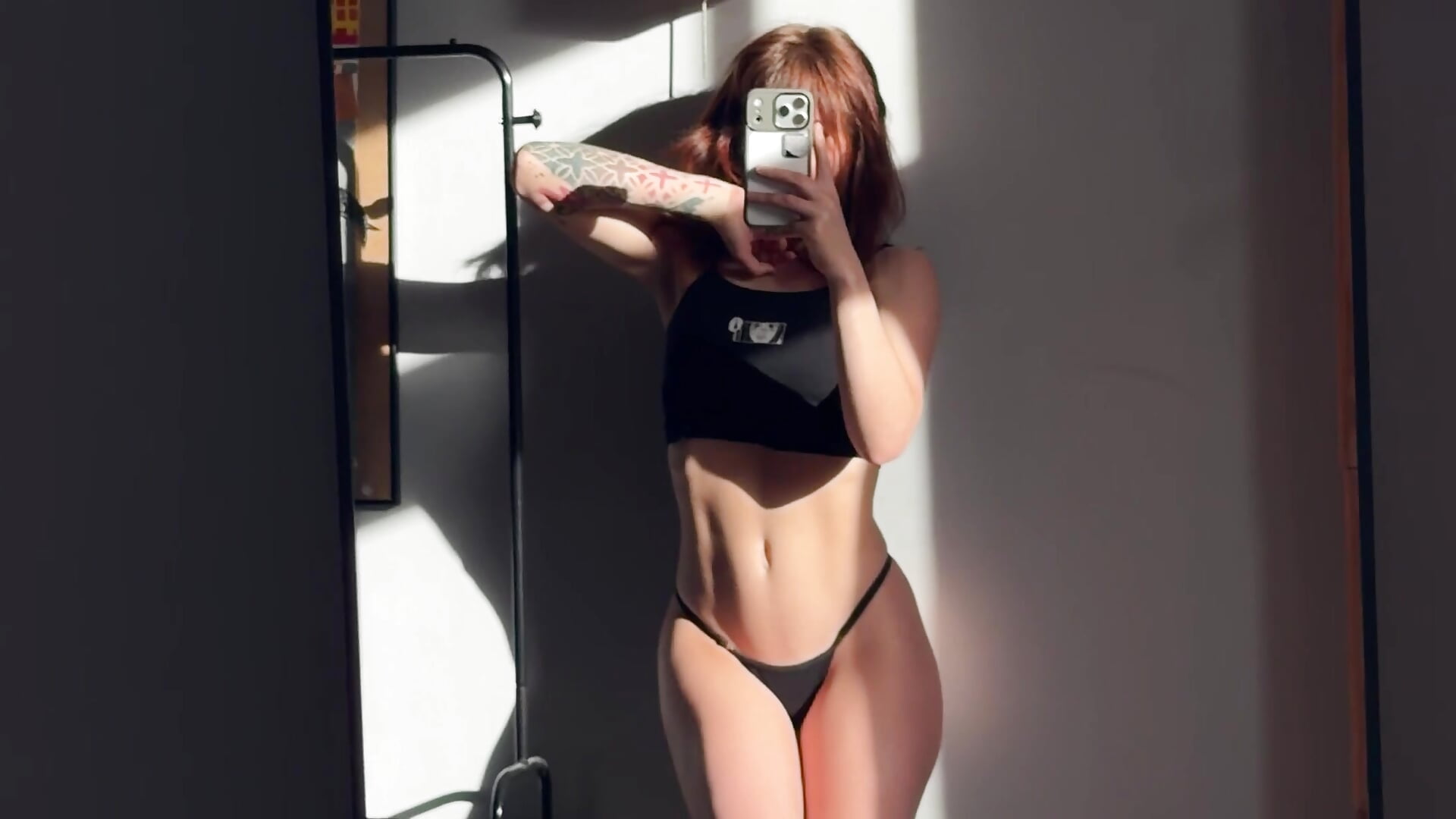 🔅 - clip cu Oopsfoxy model videochat