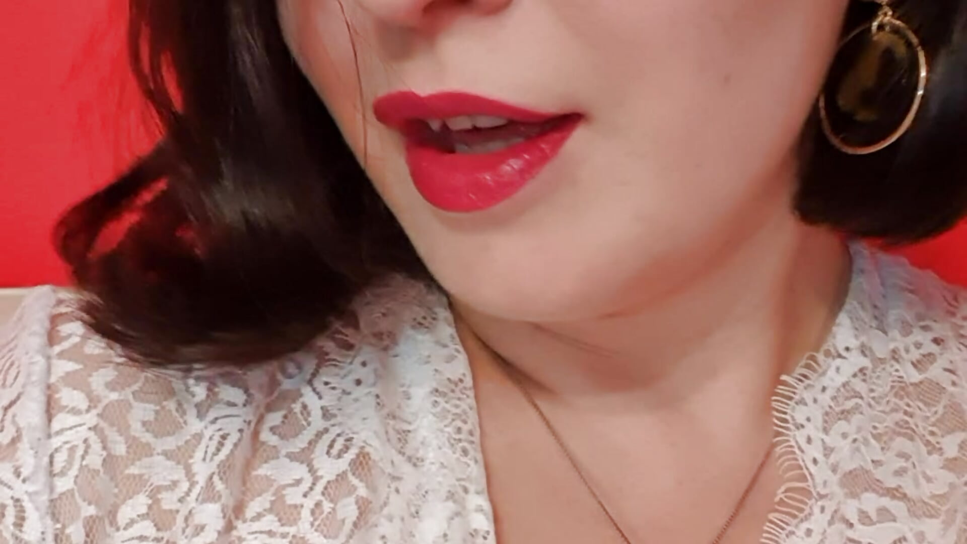 Smoke and joi - video by Bella_smoke cam model