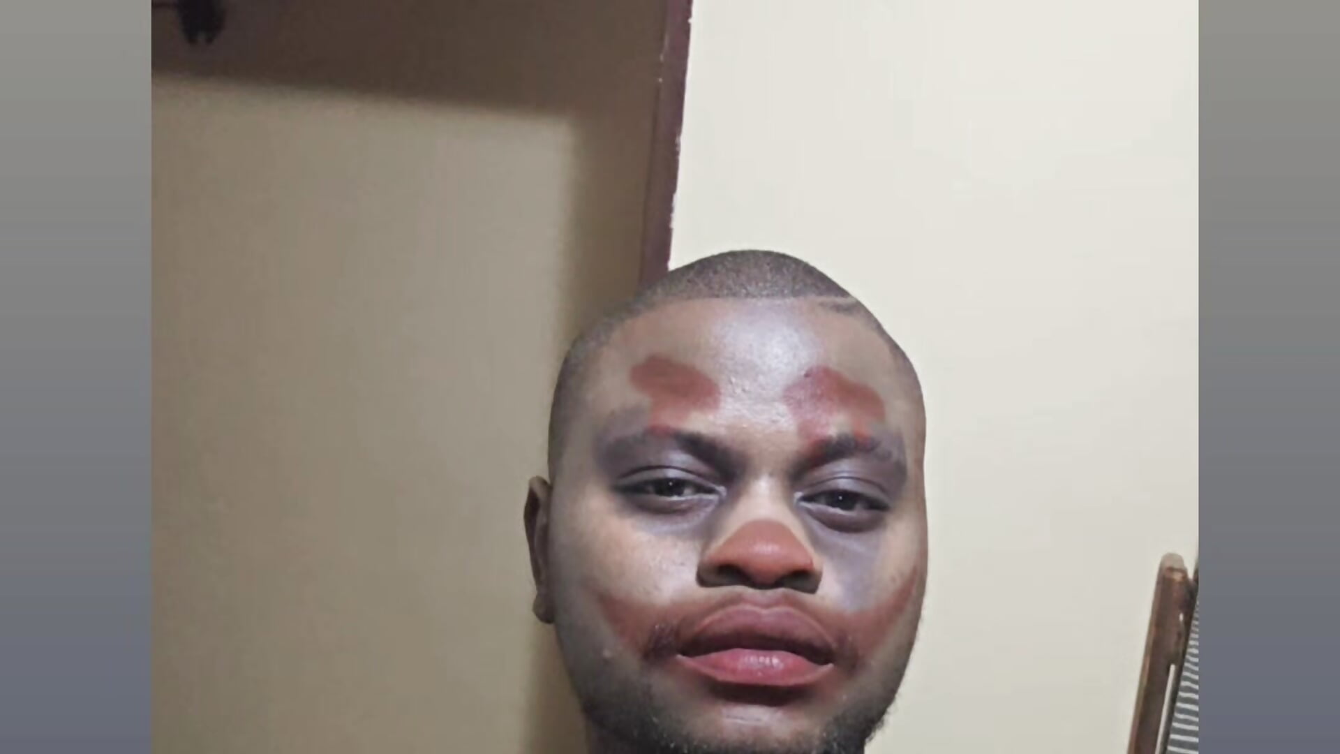 1000162309 - vídeo de la modelo de cam ItsKea