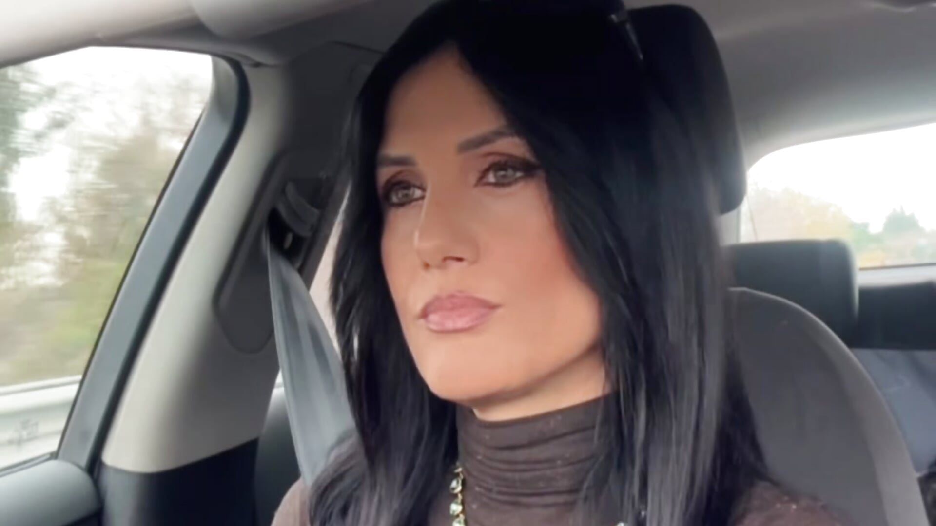 Guidando - vídeo de Tippa-la-brutta modelo de câmara