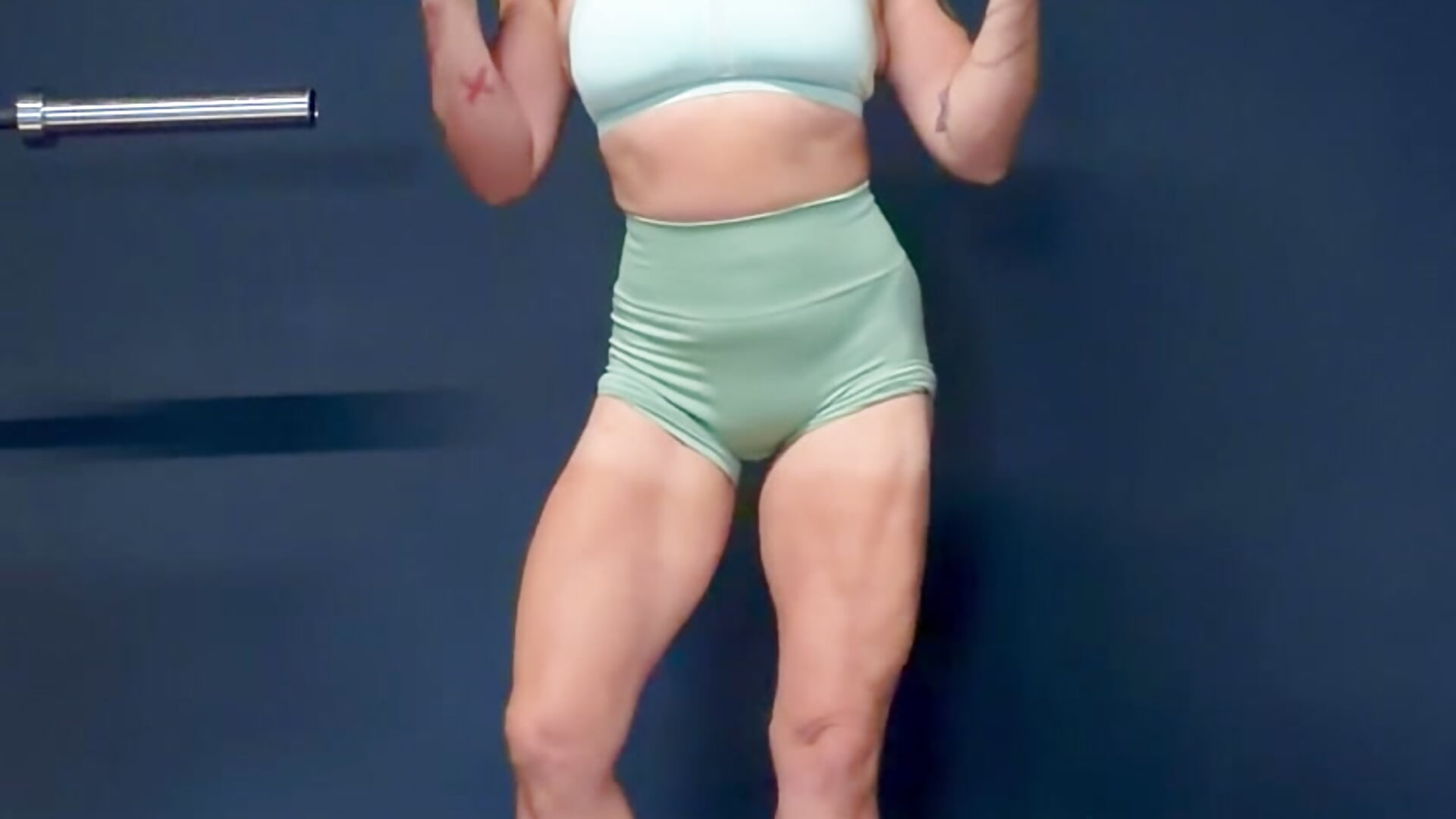 Form check - video by Ella__Kross cam model