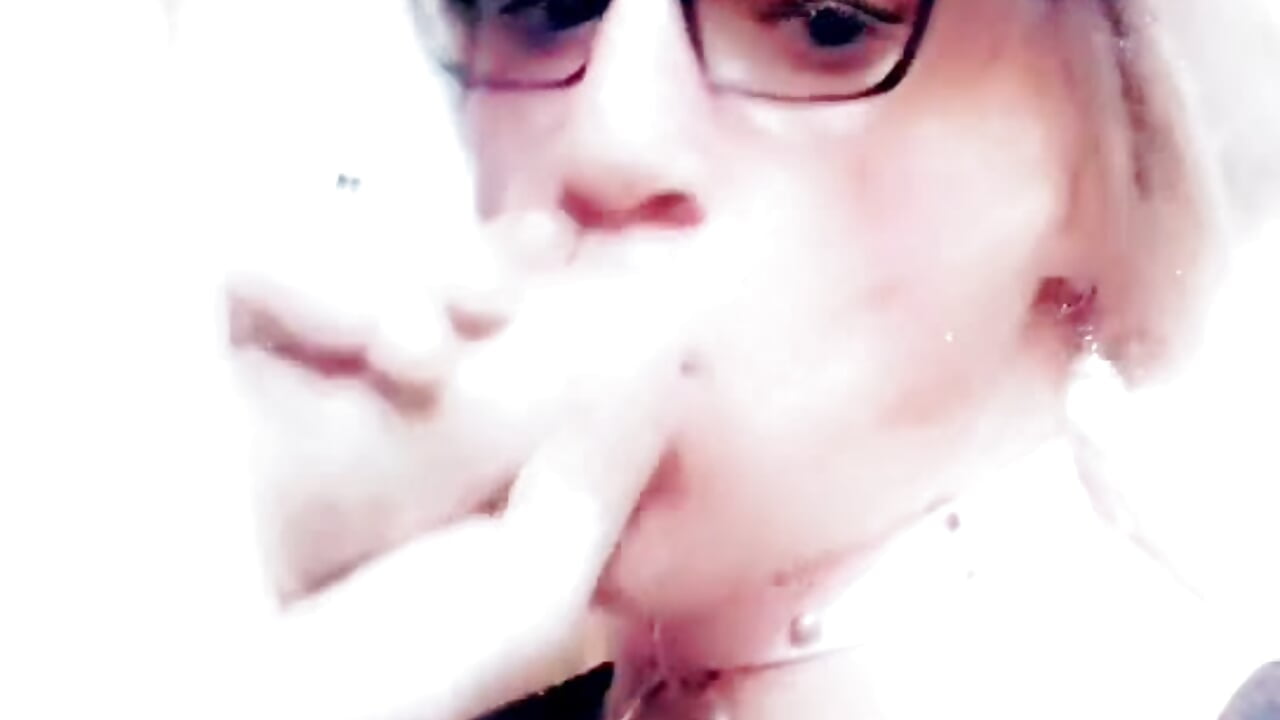 Snapchat-1839900478 - video by sissyslutbg cam model