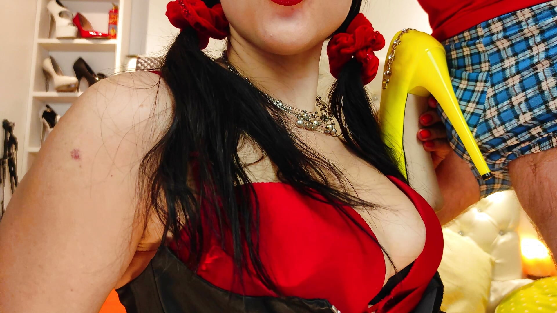 high heels play xxx fun join us go private - Vídeo de CuckoldsMistress