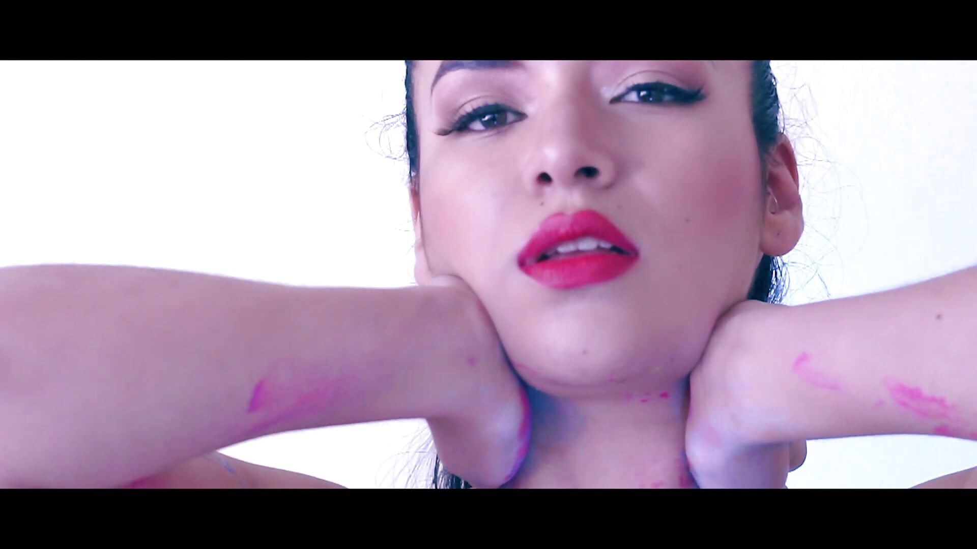 Paint Boobs - video by Lia_Simons cam model