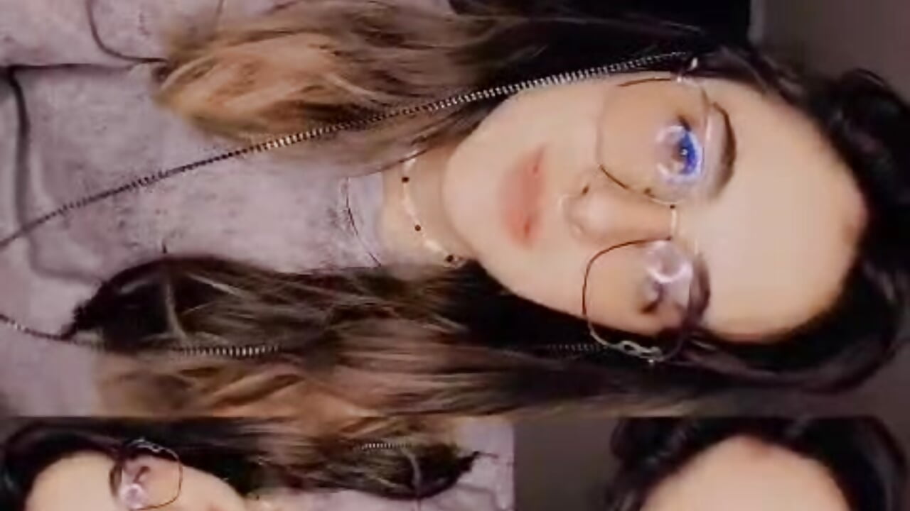 Dani Singing - video by multiorgasmic_69 cam model