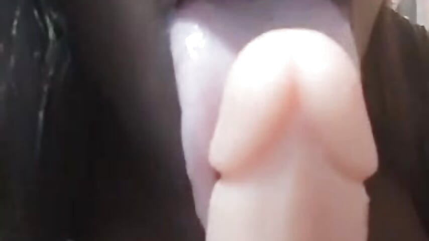 Blow job - video by ViviannLane cam model