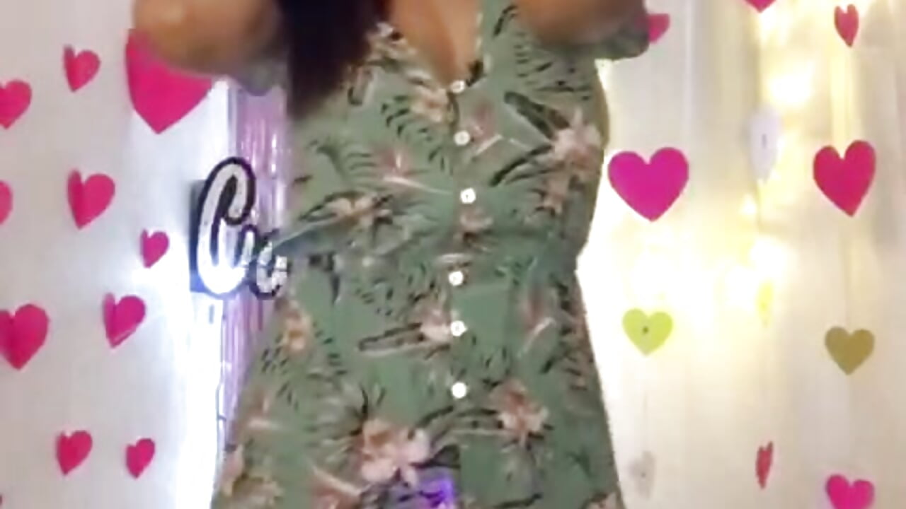 happy ValentinDays - video by Camilatinass_ cam model