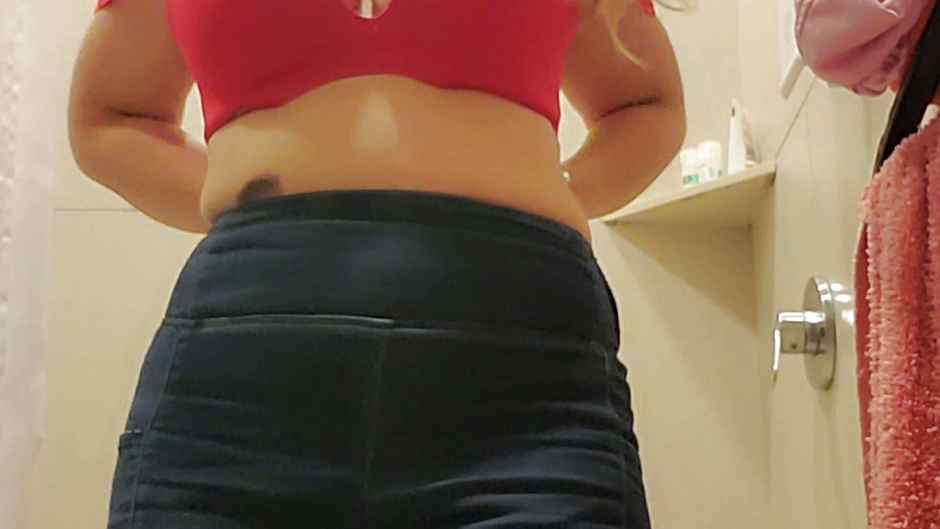 Shower while masterbate - video by yummymeily cam model