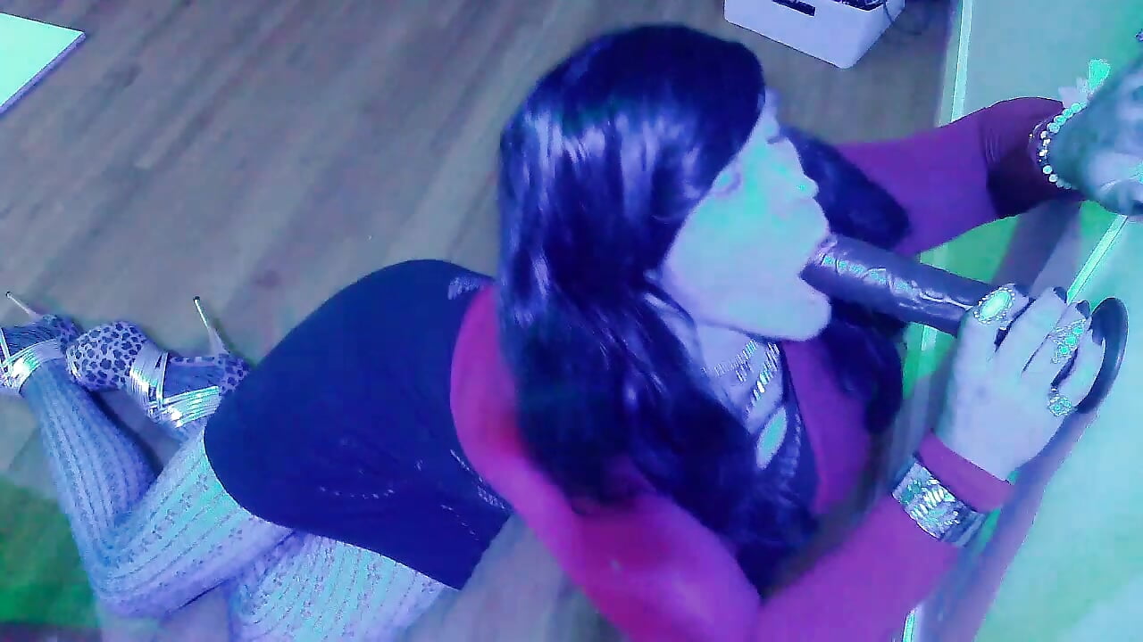 Raven Haired Party Slut - video by AnnasExclusive cam model
